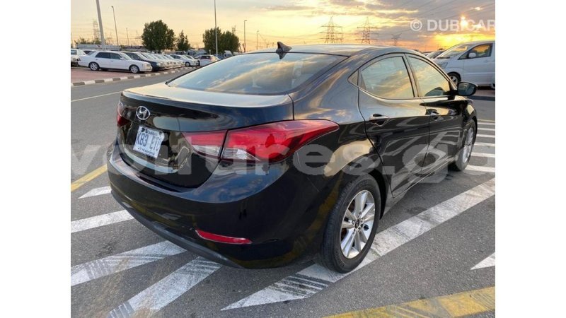 Big with watermark hyundai elantra estuaire import dubai 5035