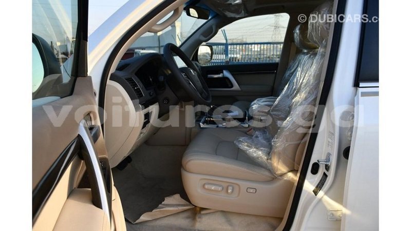 Big with watermark toyota land cruiser estuaire import dubai 5036