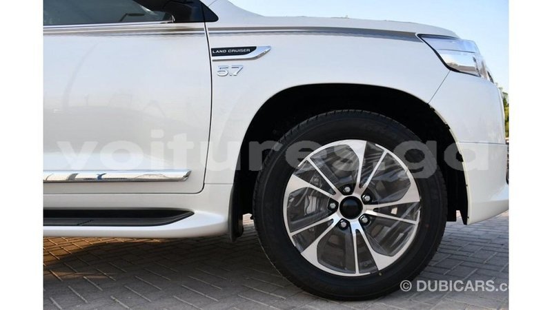 Big with watermark toyota land cruiser estuaire import dubai 5036