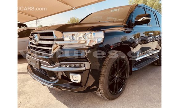 Acheter Import Voiture Toyota Land Cruiser Noir à Import - Dubai, Estuaire Acheter Import Voiture Toyota Land Cruiser Noir à Import - Dubai, Estuaire