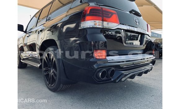 Acheter Import Voiture Toyota Land Cruiser Noir à Import - Dubai, Estuaire Acheter Import Voiture Toyota Land Cruiser Noir à Import - Dubai, Estuaire