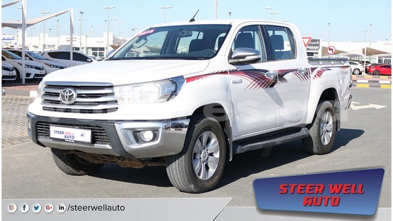 Big with watermark toyota hilux estuaire import dubai 5041