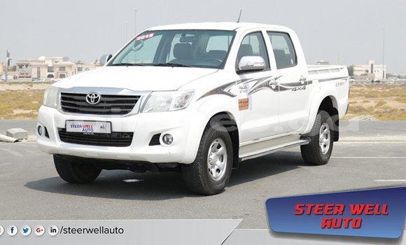Acheter Import Voiture Toyota Hilux Blanc à Import - Dubai, Estuaire Acheter Import Voiture Toyota Hilux Blanc à Import - Dubai, Estuaire