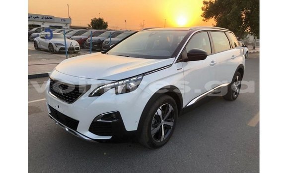 Acheter Import Voiture Peugeot 5008 Blanc à Import - Dubai, Estuaire