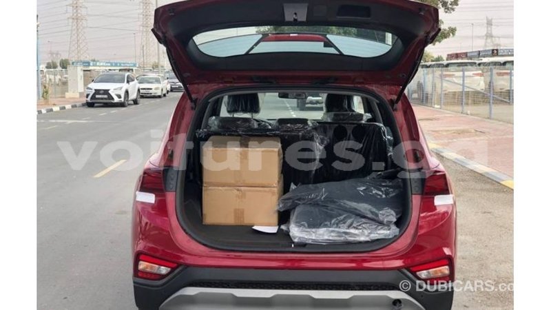 Big with watermark hyundai santa fe estuaire import dubai 5050