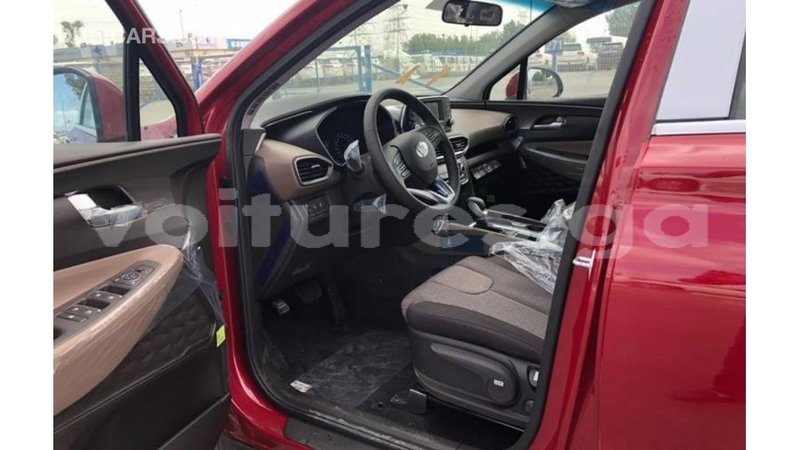 Big with watermark hyundai santa fe estuaire import dubai 5050