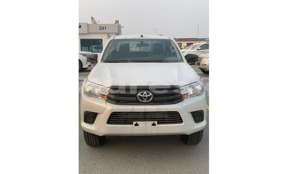 Acheter Import Voiture Toyota Hilux Blanc à Import - Dubai, Estuaire Acheter Import Voiture Toyota Hilux Blanc à Import - Dubai, Estuaire