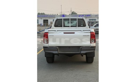 Acheter Import Voiture Toyota Hilux Blanc à Import - Dubai, Estuaire Acheter Import Voiture Toyota Hilux Blanc à Import - Dubai, Estuaire