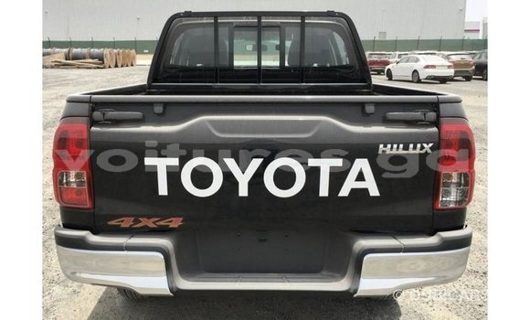 Sayi Imported Toyota Hilux Black Mota in Import - Dubai a estuary Sayi Imported Toyota Hilux Black Mota in Import - Dubai a estuary