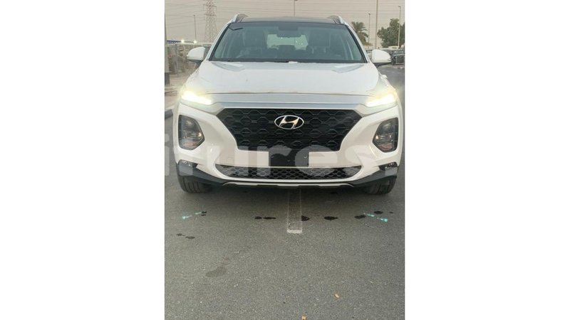 Big with watermark hyundai santa fe estuaire import dubai 5062