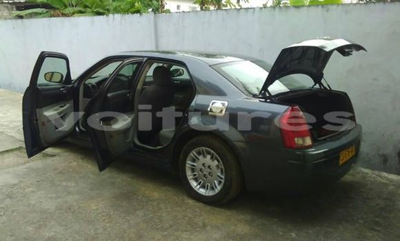 Acheter Occasion Voiture Chrysler 300 Noir à Libreville, Estuaire