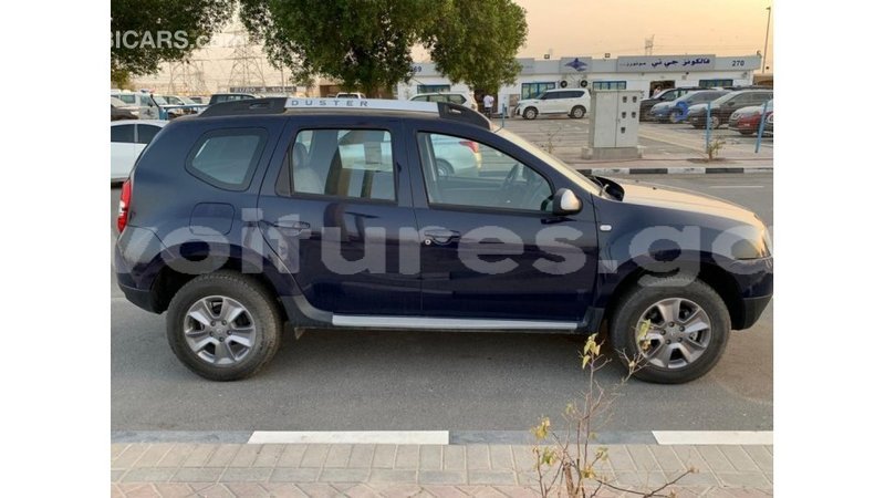 Big with watermark renault duster estuaire import dubai 5066