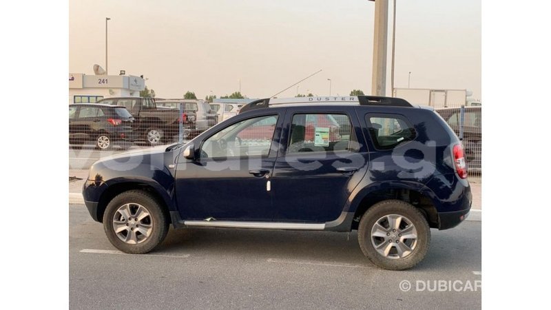 Big with watermark renault duster estuaire import dubai 5066