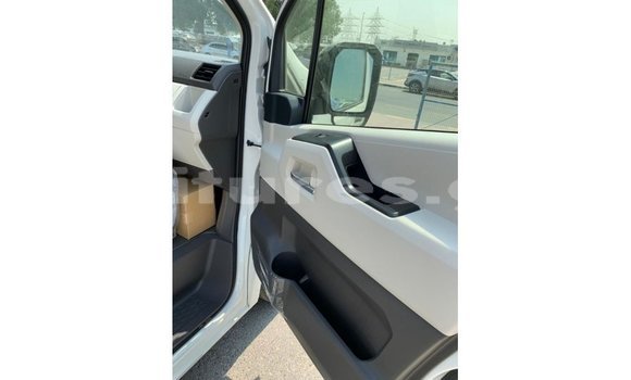 Acheter Import Voiture Toyota Hiace Blanc à Import - Dubai, Estuaire Acheter Import Voiture Toyota Hiace Blanc à Import - Dubai, Estuaire