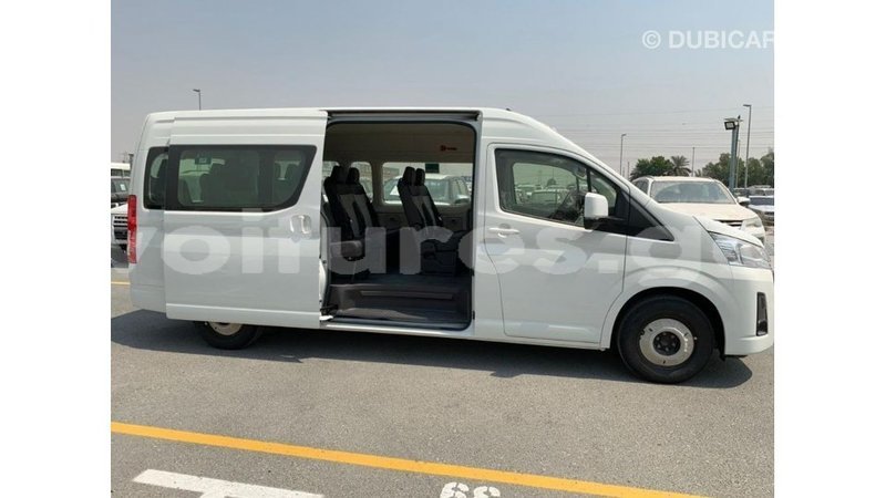 Big with watermark toyota hiace estuaire import dubai 5067