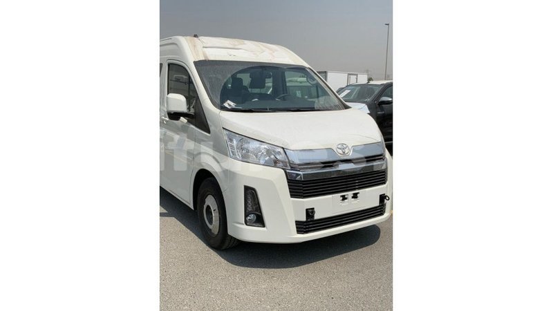 Big with watermark toyota hiace estuaire import dubai 5067