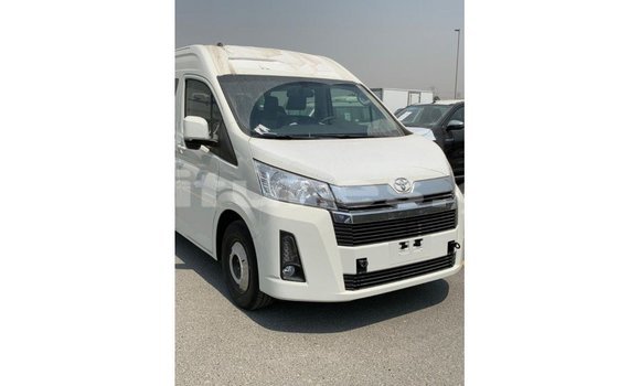 Acheter Import Voiture Toyota Hiace Blanc à Import - Dubai, Estuaire Acheter Import Voiture Toyota Hiace Blanc à Import - Dubai, Estuaire