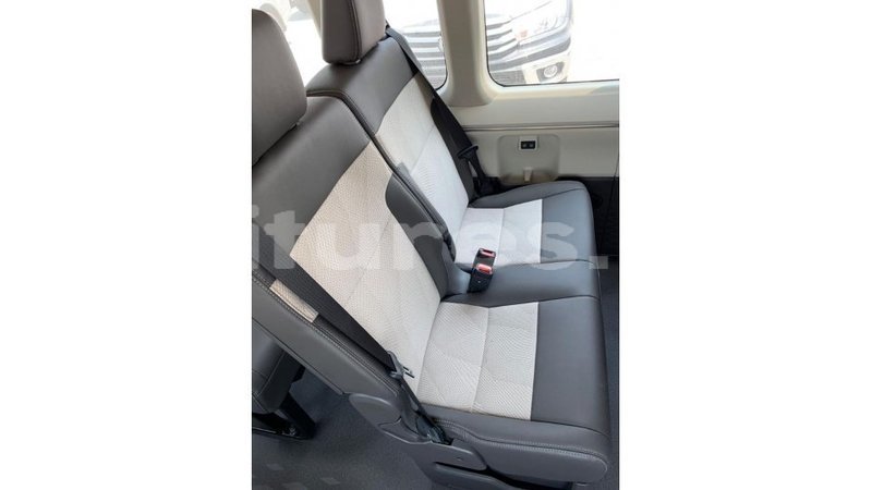 Big with watermark toyota hiace estuaire import dubai 5067