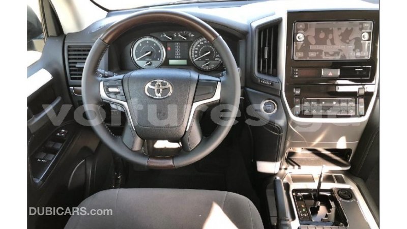 Big with watermark toyota land cruiser estuaire import dubai 5071