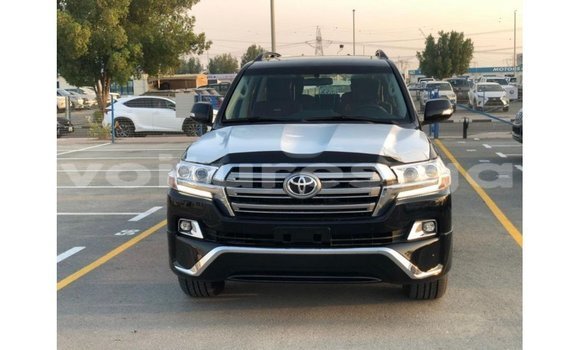 Acheter Import Voiture Toyota Land Cruiser Noir à Import - Dubai, Estuaire Acheter Import Voiture Toyota Land Cruiser Noir à Import - Dubai, Estuaire