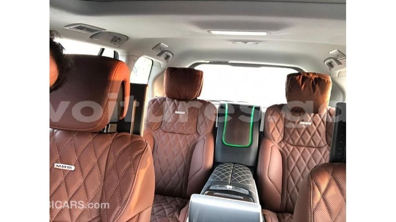 Big with watermark toyota land cruiser estuaire import dubai 5072