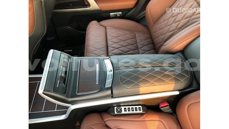 Big with watermark toyota land cruiser estuaire import dubai 5072