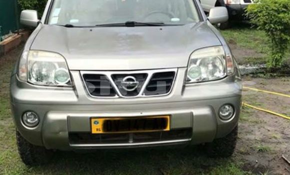 Acheter Occasion Voiture Nissan X-Trail Gris à Libreville au Estuaire Acheter Occasion Voiture Nissan X-Trail Gris à Libreville au Estuaire