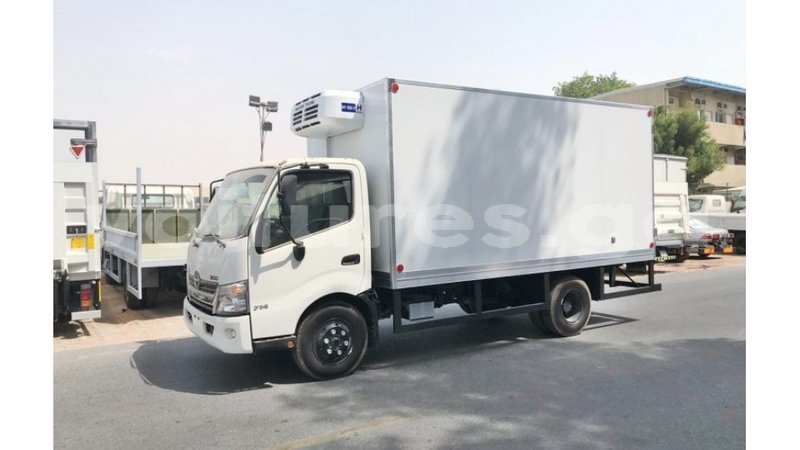 Big with watermark hino 300 series estuaire import dubai 5075