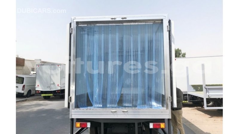 Big with watermark hino 300 series estuaire import dubai 5075