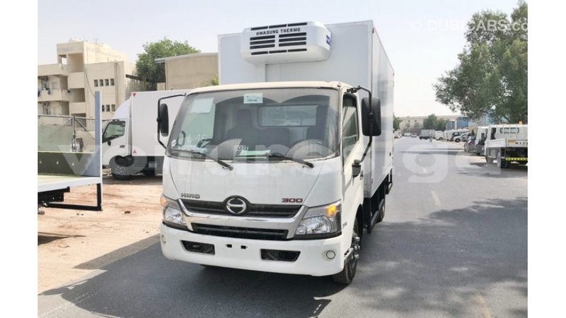 Big with watermark hino 300 series estuaire import dubai 5075