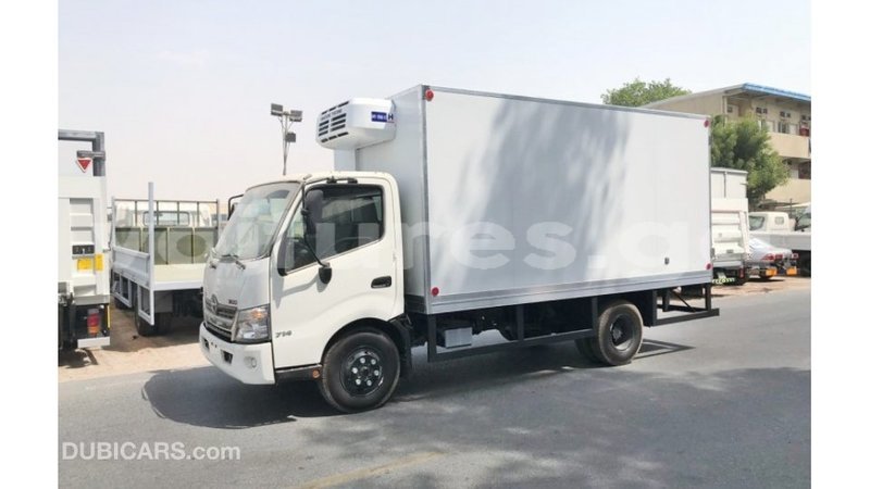 Big with watermark hino 300 series estuaire import dubai 5075