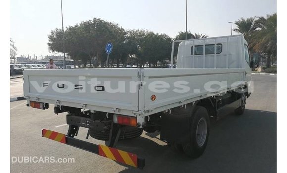 Acheter Import Voiture Mitsubishi i Blanc à Import - Dubai, Estuaire Acheter Import Voiture Mitsubishi i Blanc à Import - Dubai, Estuaire