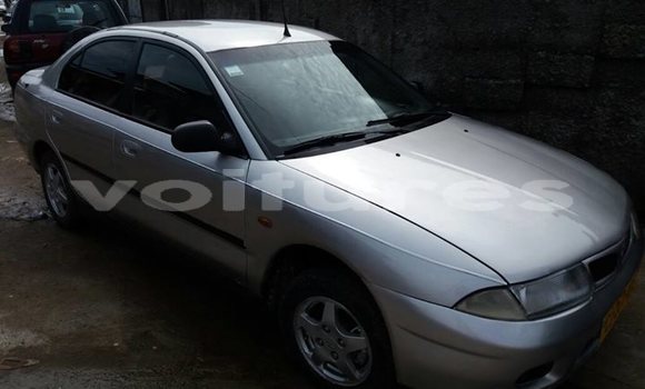 Acheter Occasion Voiture Mitsubishi Carisma Gris à Libreville, Estuaire Acheter Occasion Voiture Mitsubishi Carisma Gris à Libreville, Estuaire