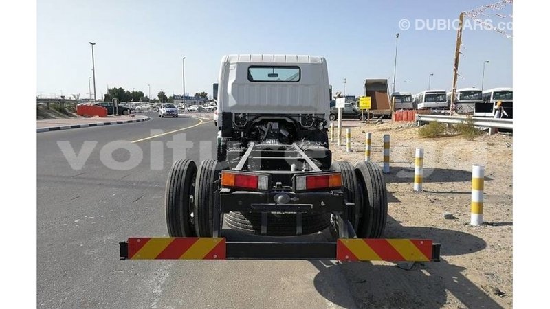 Big with watermark mitsubishi l400 estuaire import dubai 5078