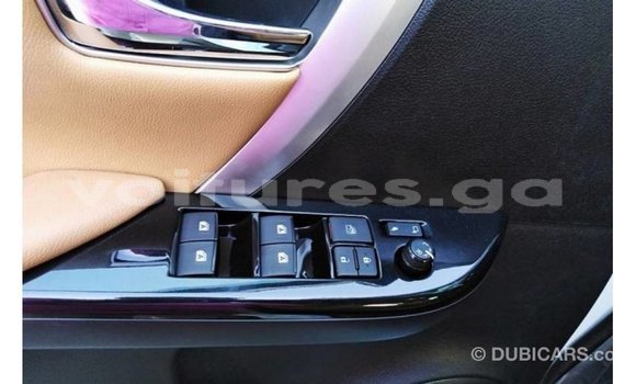 Acheter Import Voiture Toyota Fortuner Blanc à Import - Dubai, Estuaire Acheter Import Voiture Toyota Fortuner Blanc à Import - Dubai, Estuaire