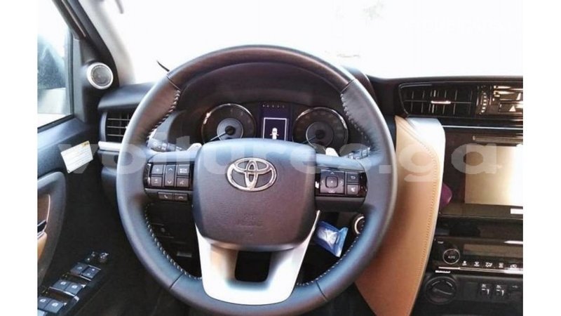 Big with watermark toyota fortuner estuaire import dubai 5079