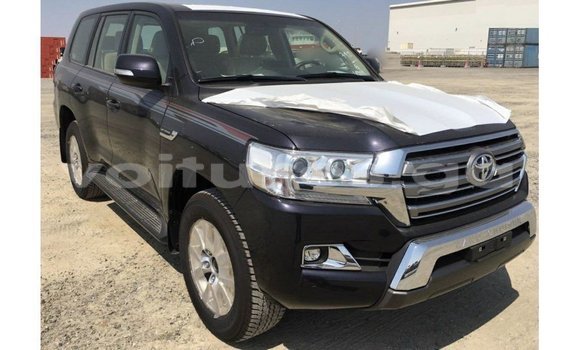 Acheter Import Voiture Toyota Land Cruiser Noir à Import - Dubai, Estuaire Acheter Import Voiture Toyota Land Cruiser Noir à Import - Dubai, Estuaire