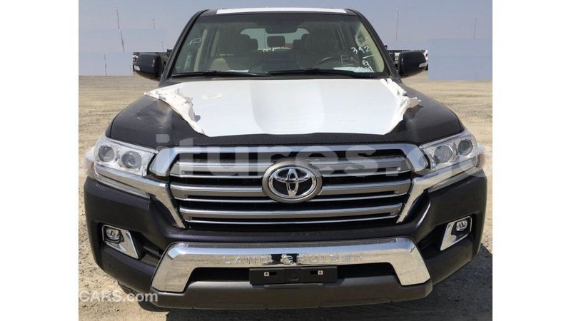 Big with watermark toyota land cruiser estuaire import dubai 5083