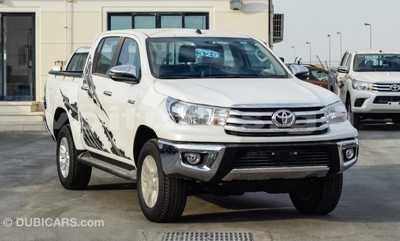 Acheter Import Voiture Toyota Hilux Blanc à Import - Dubai, Estuaire Acheter Import Voiture Toyota Hilux Blanc à Import - Dubai, Estuaire