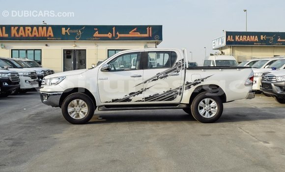Acheter Import Voiture Toyota Hilux Blanc à Import - Dubai, Estuaire Acheter Import Voiture Toyota Hilux Blanc à Import - Dubai, Estuaire