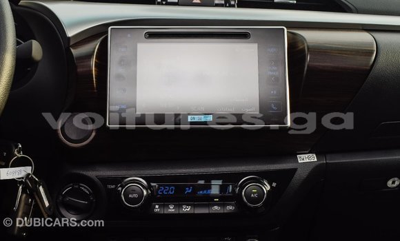 Acheter Import Voiture Toyota Hilux Blanc à Import - Dubai, Estuaire Acheter Import Voiture Toyota Hilux Blanc à Import - Dubai, Estuaire