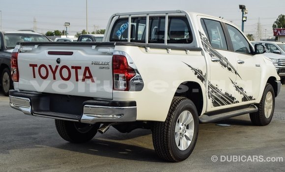 Acheter Import Voiture Toyota Hilux Blanc à Import - Dubai, Estuaire Acheter Import Voiture Toyota Hilux Blanc à Import - Dubai, Estuaire