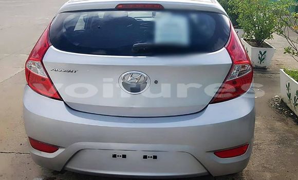 Acheter Occasion Voiture Hyundai Accent Gris à Libreville au Estuaire Acheter Occasion Voiture Hyundai Accent Gris à Libreville au Estuaire