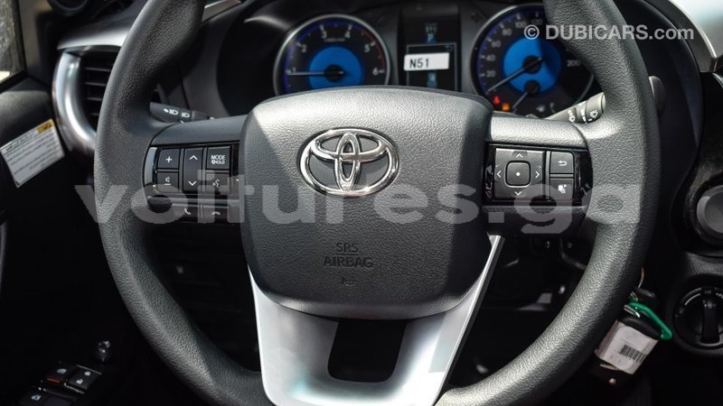 Big with watermark toyota hilux estuaire import dubai 5087