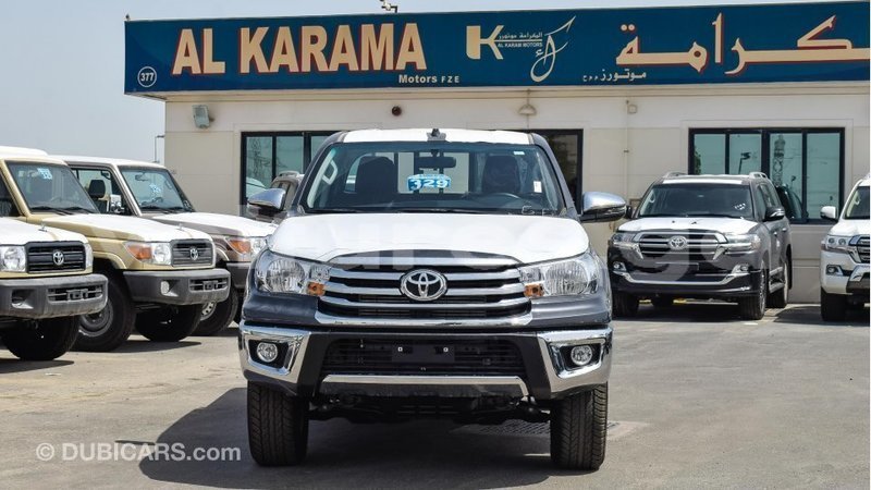 Big with watermark toyota hilux estuaire import dubai 5088