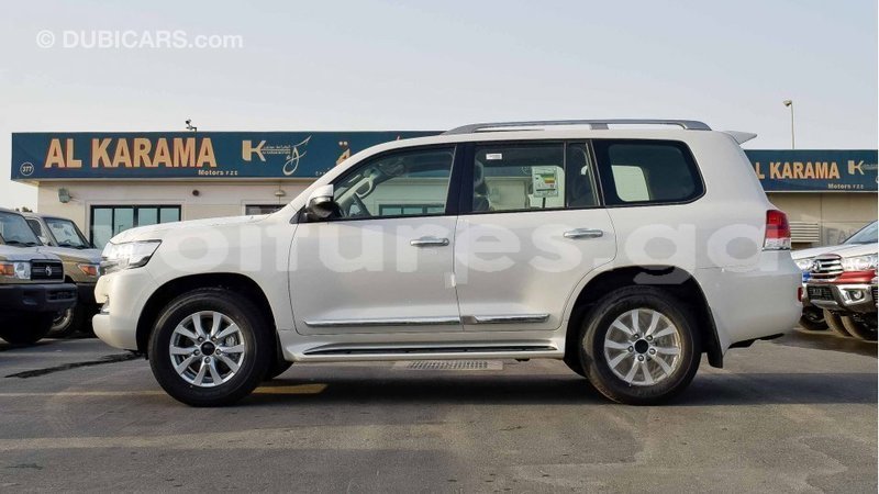 Big with watermark toyota land cruiser estuaire import dubai 5089