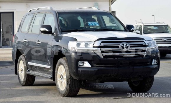 Acheter Import Voiture Toyota Land Cruiser Noir à Import - Dubai, Estuaire Acheter Import Voiture Toyota Land Cruiser Noir à Import - Dubai, Estuaire