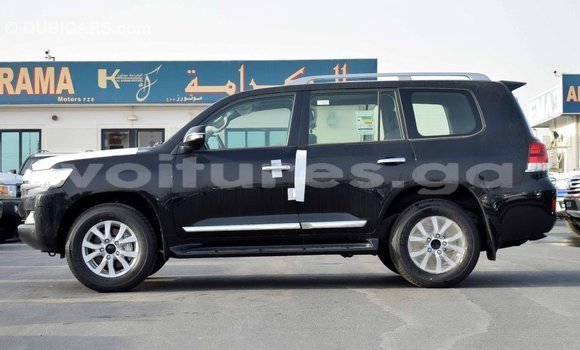 Acheter Import Voiture Toyota Land Cruiser Noir à Import - Dubai, Estuaire Acheter Import Voiture Toyota Land Cruiser Noir à Import - Dubai, Estuaire