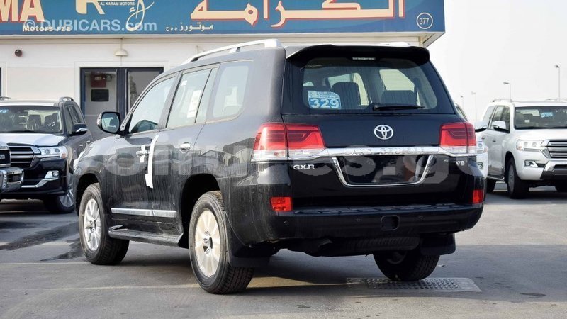 Big with watermark toyota land cruiser estuaire import dubai 5090