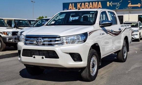 Acheter Import Voiture Toyota Hilux Blanc à Import - Dubai, Estuaire Acheter Import Voiture Toyota Hilux Blanc à Import - Dubai, Estuaire